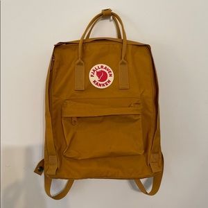 Fjallraven Kanken backpack - Acorn